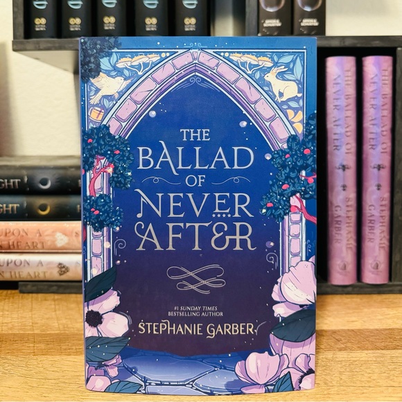 Fairyloot Exclusive Signed TBONA + OUABH + ACFTL by Stephanie Garber - Picture 2 of 15